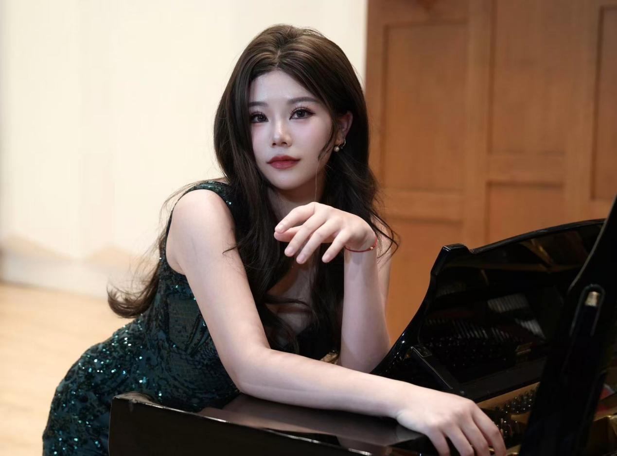 音乐学院教师——郭秋语